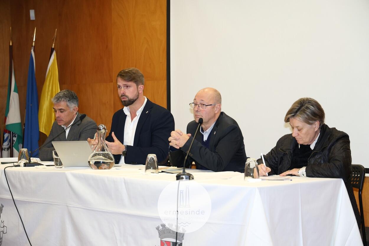 𝗖𝗼𝗻𝘀𝗲𝗹𝗵𝗼 𝗱𝗮 𝗖𝗶𝗱𝗮𝗱𝗲 𝗱𝗲 𝗘𝗿𝗺𝗲𝘀𝗶𝗻𝗱𝗲  