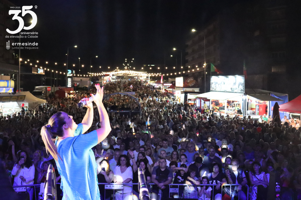 ROMARIA STA. RITA | Avenida volta a encher para ver Micaela - Dia 6 