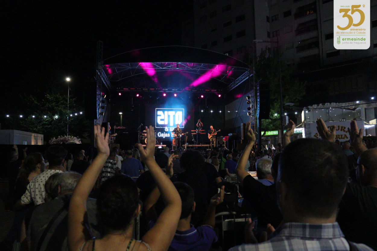 Bailarico, nostalgia e muita dança no 2º dia das festividades de S. Lourenço